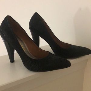 New in box! Nicole mixed media pumps.